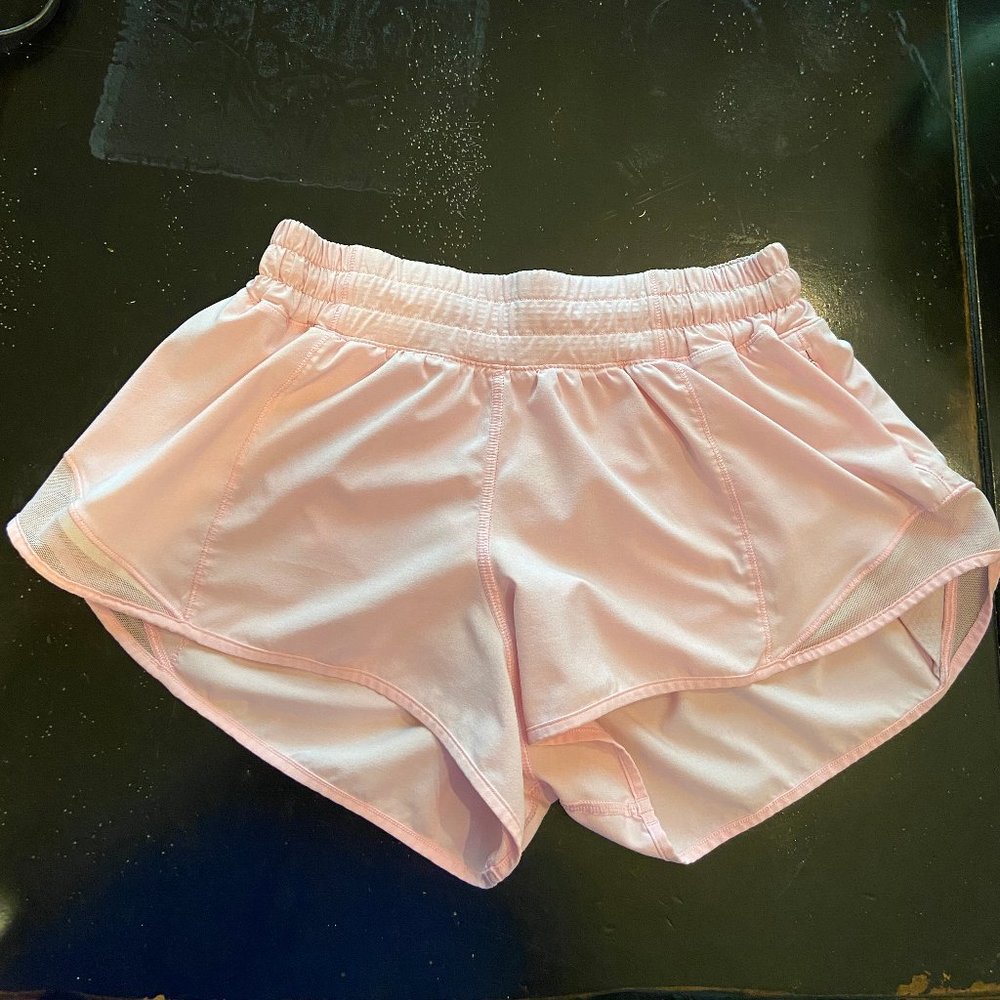 Lulu Lemon Hotty Hot Short in light pink